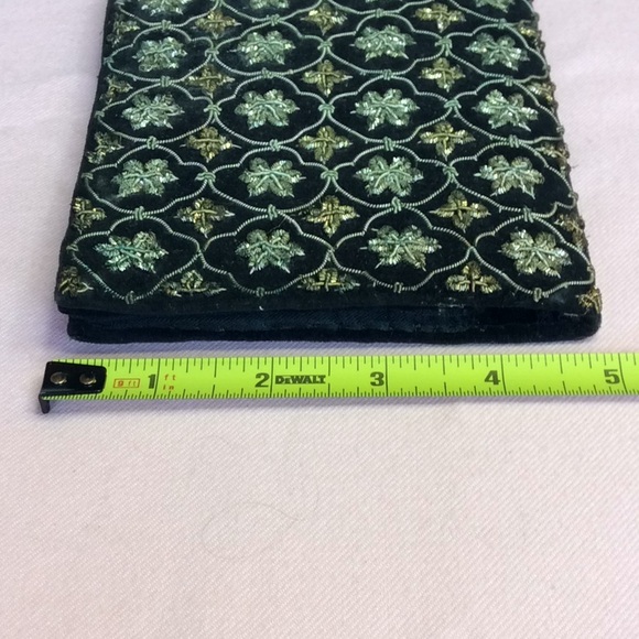 FINAL SALE PRICE Made in India Embellished Evening Clutch - Picture 6 of 6